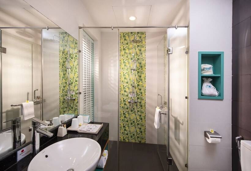琮城市景观的豪华间, êmm Hotel Hoi An