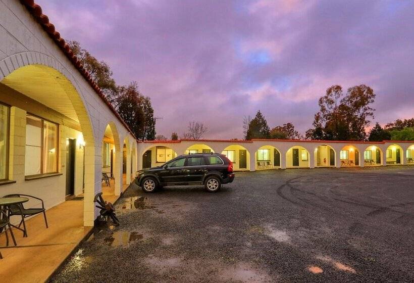 デラックスルーム, Azalea Motel