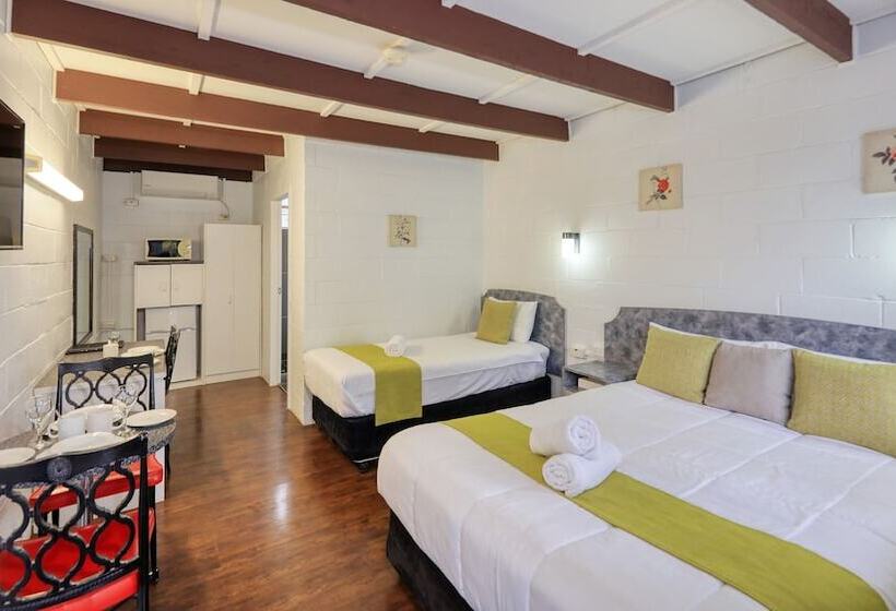 デラックスルーム, Azalea Motel
