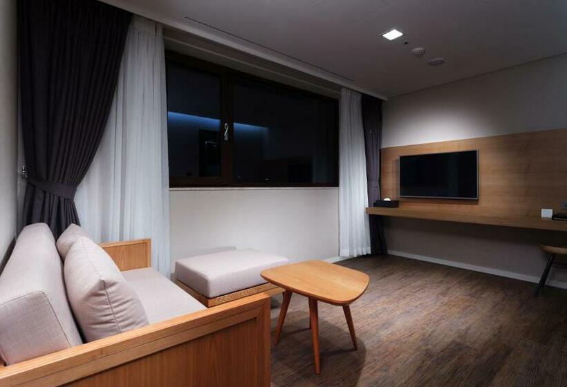 Номер Стандарт Трехместный, Amanti Hotel Seoul