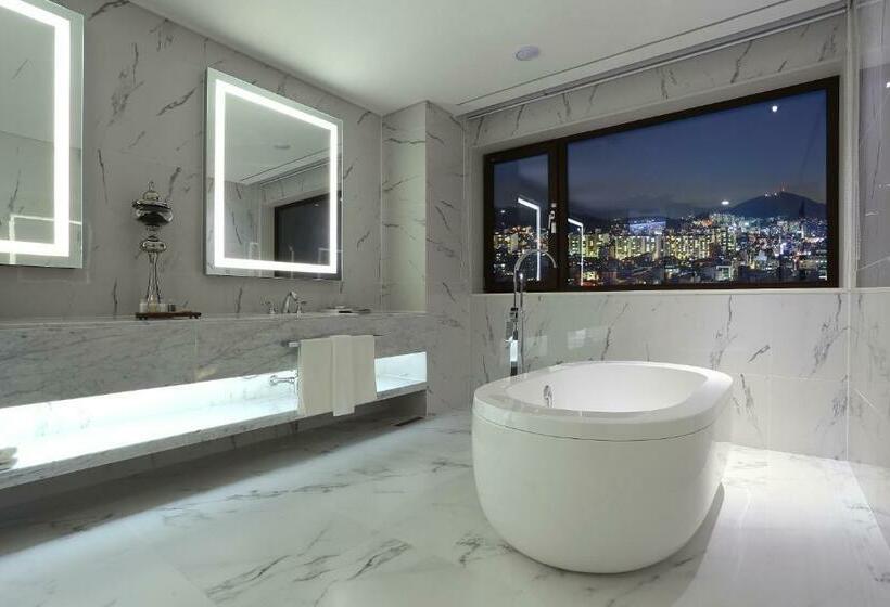 Королевский Люкс, Amanti Hotel Seoul