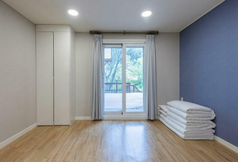 Семейный Номер, Camp Jirisan Parkview