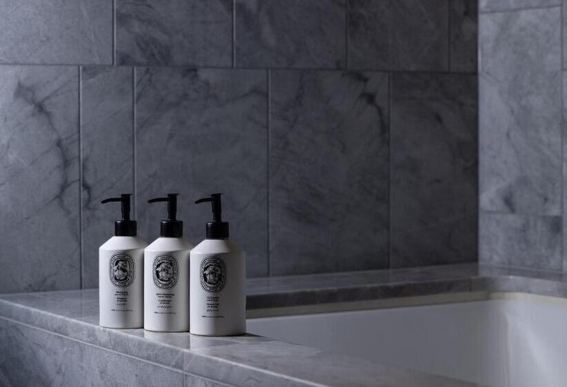 Стандартный Номер Кровать Кинг, Four Seasons Hotel Kyoto