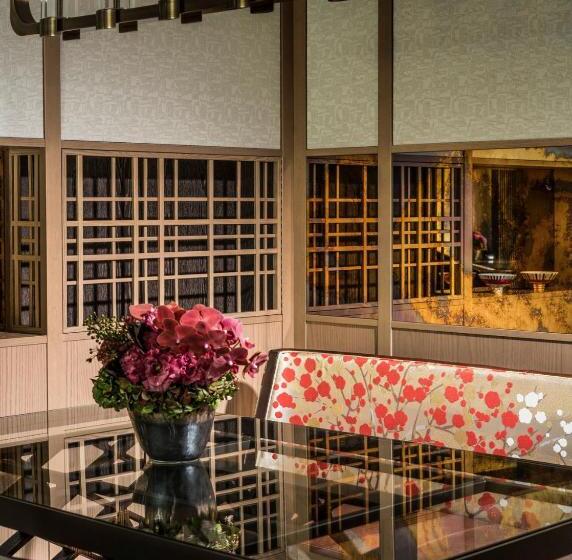 Люкс, Four Seasons Hotel Kyoto