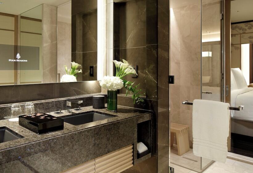 Номер Премиум Вид на Сад, Four Seasons Hotel Kyoto