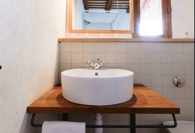 Семейный Номер, Langley Hotel La Vieille Ferme