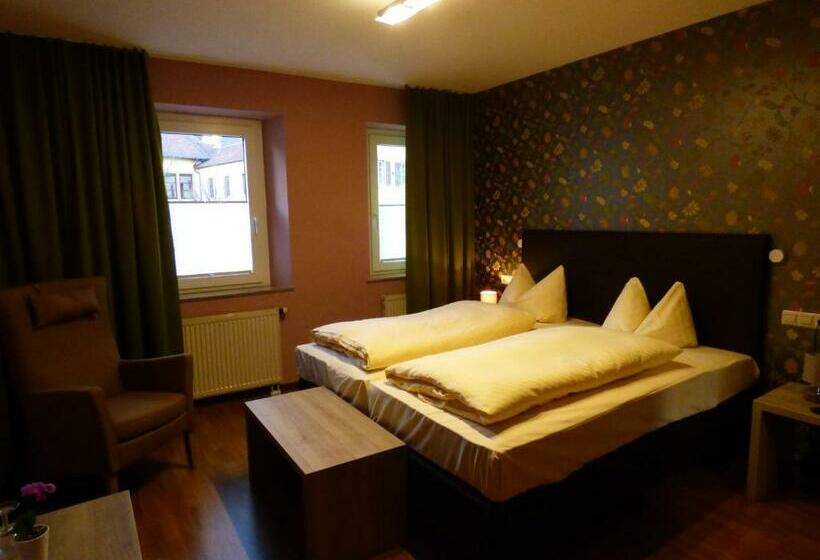 Номер Стандарт, Zum Kronprinzen Hotel Garni