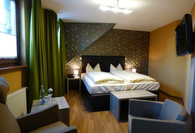 Номер Стандарт, Zum Kronprinzen Hotel Garni