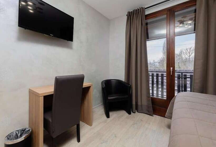 스탠다드 트리플 룸, Motel D Ornex