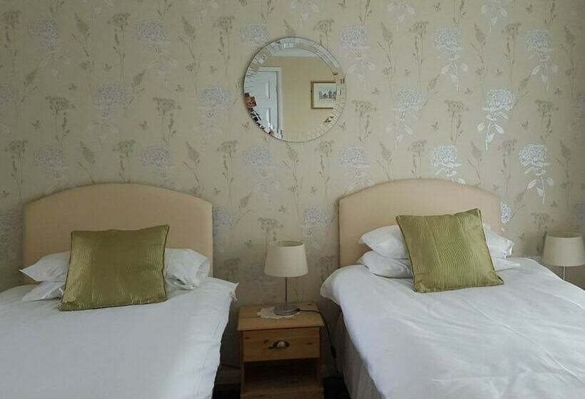 Номер Стандарт, The Bear Inn And Burwash Motel