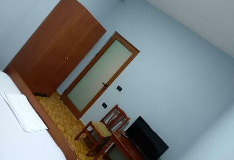 اتاق استاندارد, Gjeli