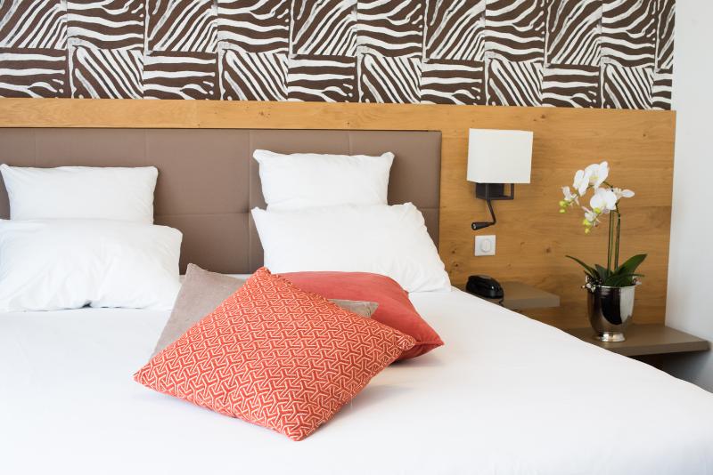 Номер Комфорт, Le Lodge Brit Hotel Strasbourg Zenith