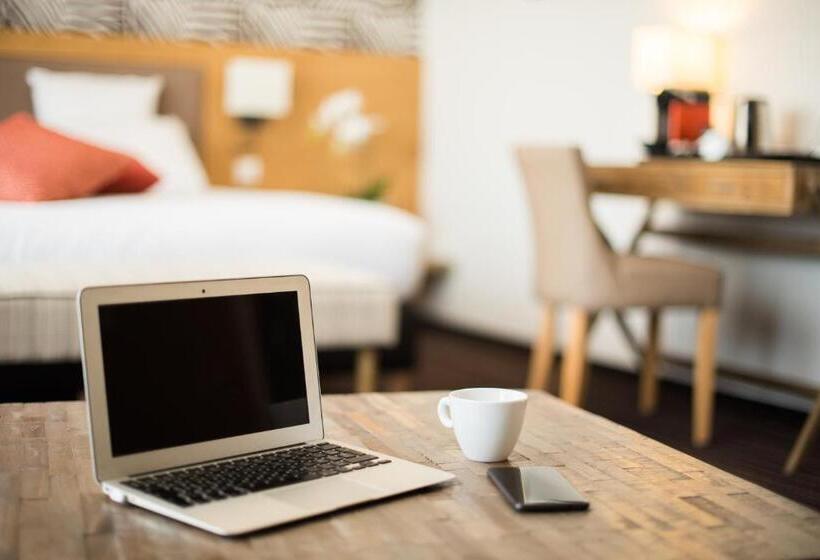 Семейный Номер, Le Lodge Brit Hotel Strasbourg Zenith
