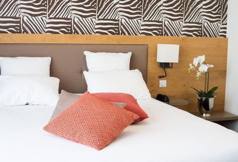 Номер Комфорт, Le Lodge Brit Hotel Strasbourg Zenith