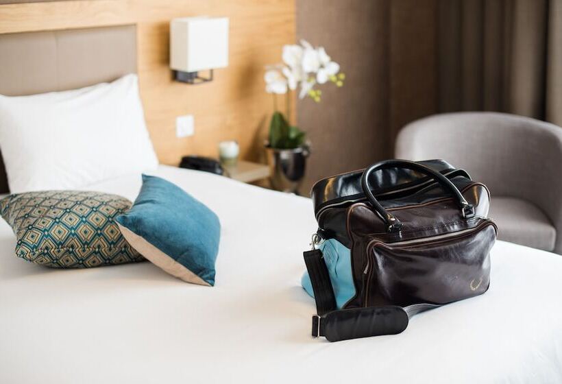 Семейный Номер, Le Lodge Brit Hotel Strasbourg Zenith