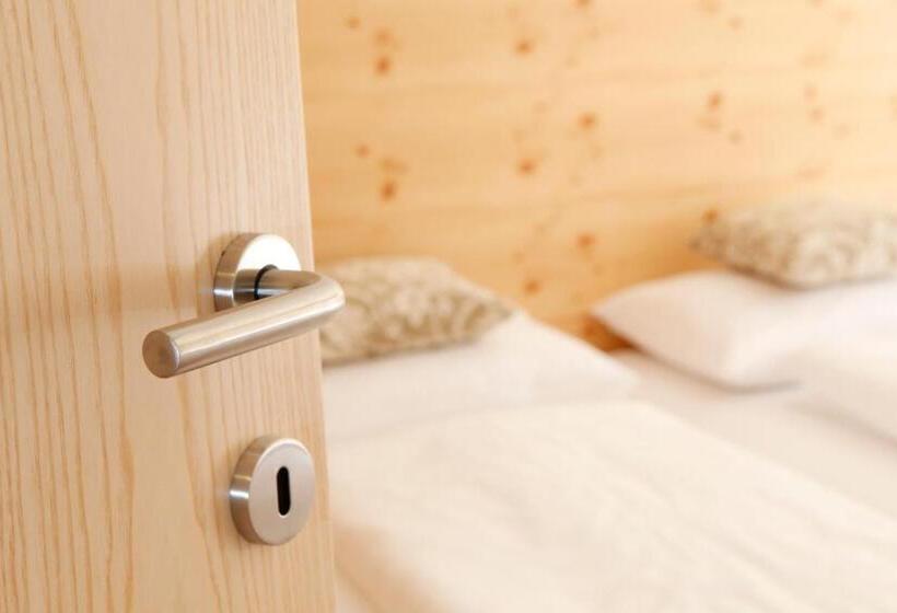 Апартаменты Comfort 2 Спальни, Christophorus Mountain Residence