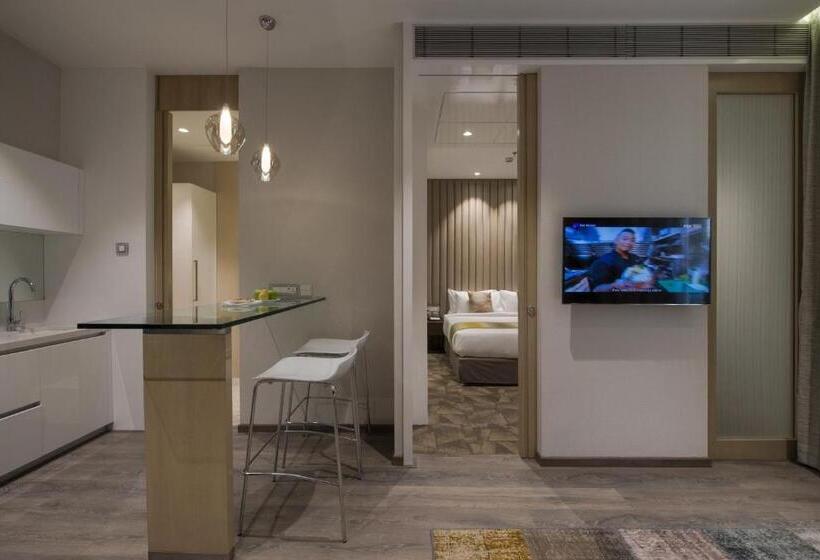 Люкс, Eastin Residences Vadodara
