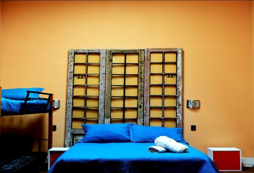스탠다드 트리플 룸, Santiago Backpackers