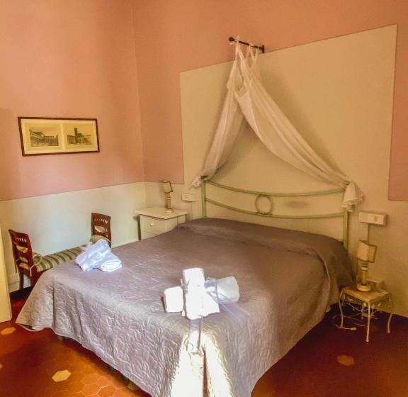 اتاق خانوادگی, Guest House Santa Giustina Lucca Centro Storico