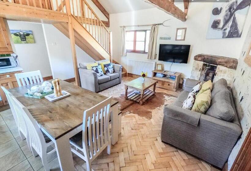 Дом 2 Спальни, Beeches Farmhouse Country Cottages & Rooms