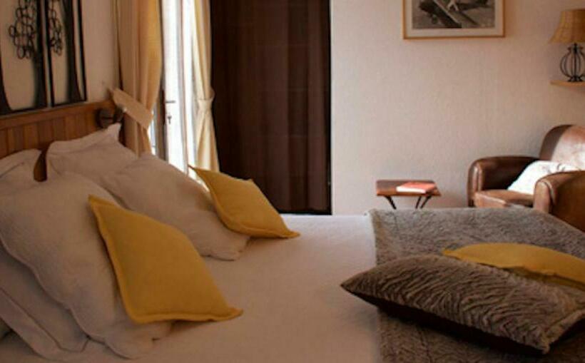 Номер Стандарт, La Coustille Chambres Et Table D Hôtes