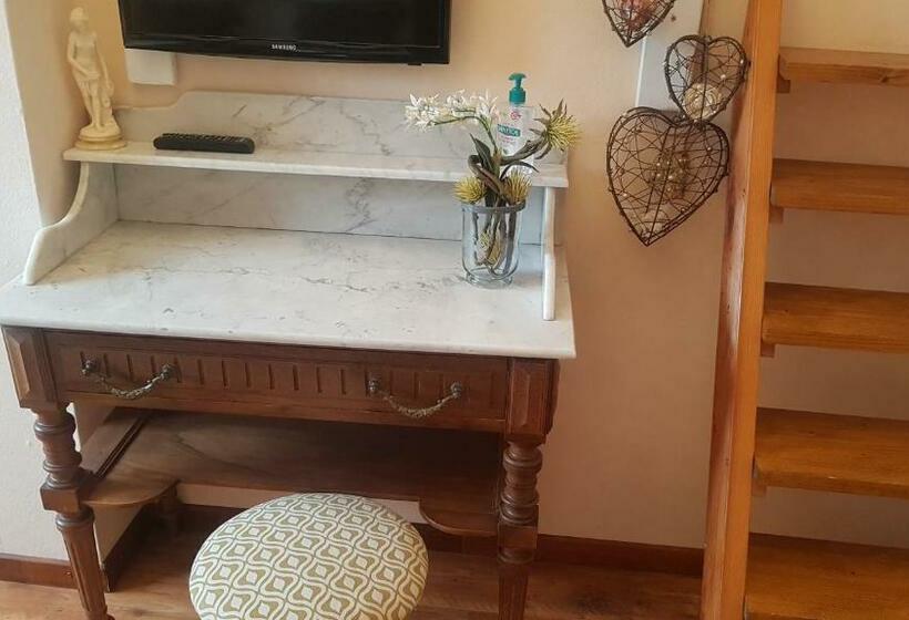 Номер Стандарт Вид на Горы, La Coustille Chambres Et Table D Hôtes