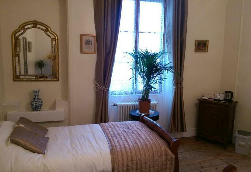 Номер Deluxe, Vingt Grand Rue