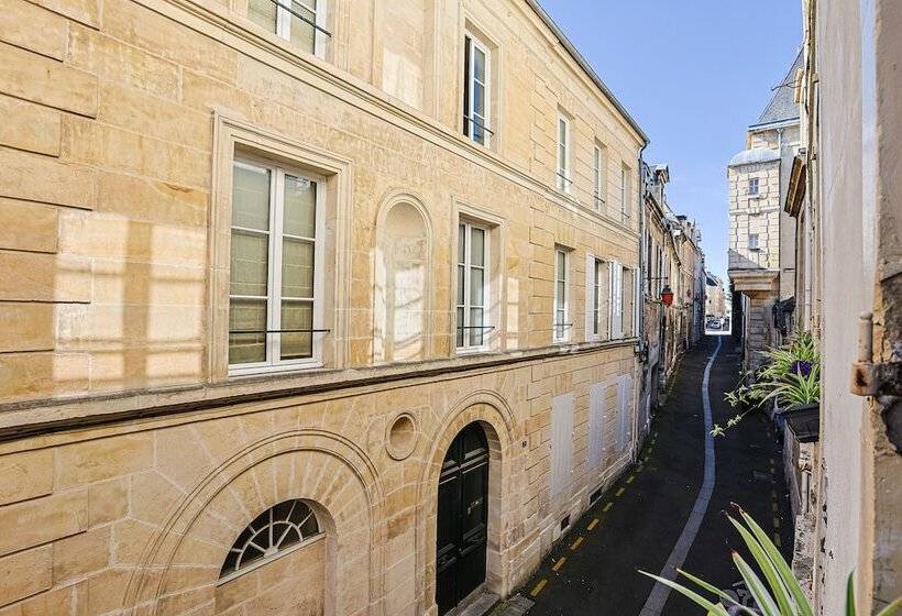 デラックスルーム, Hôtel François D O