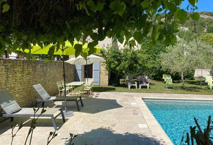 スタンダードルーム, Chambres D Hôtes Le Colombier