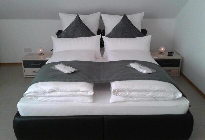 Четырехместный Номер Классик, Dzt Schwarzwaldhotel Garni