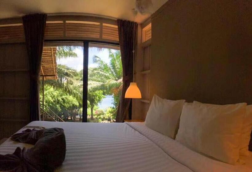 Бунгало Стандарт, Hip Seaview Resort @ Phi Phi