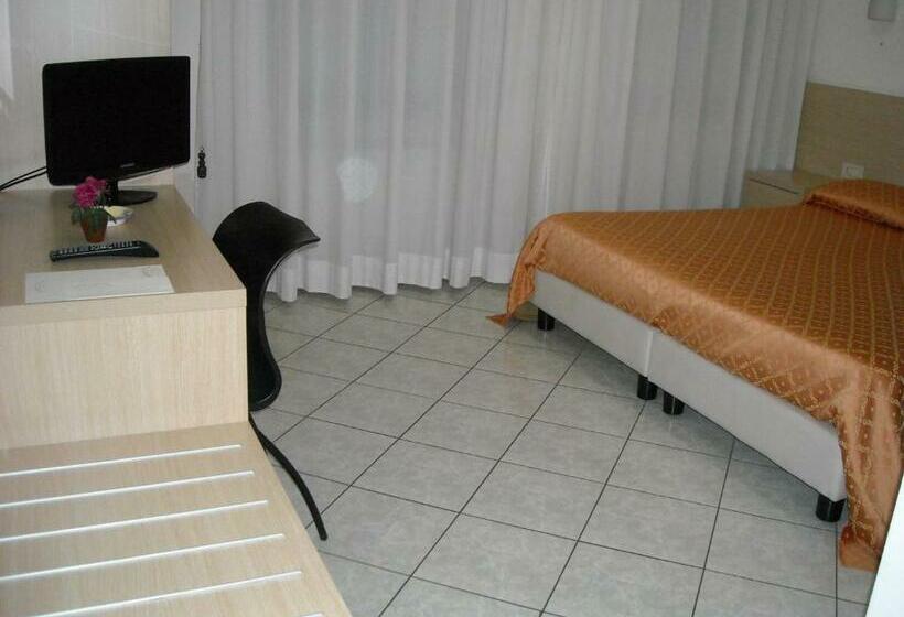 스탠다드 룸, Albergo La Posta Arezzo