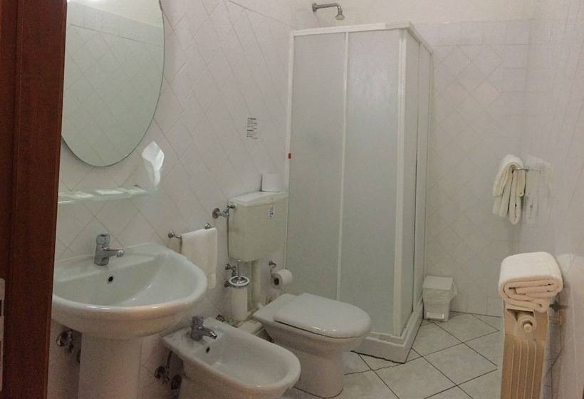 스탠다드 트리플 룸, Albergo La Posta Arezzo