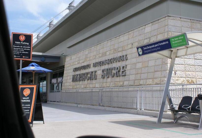 اتاق لوکس یک تخته, Las Mercedes Airport Quito