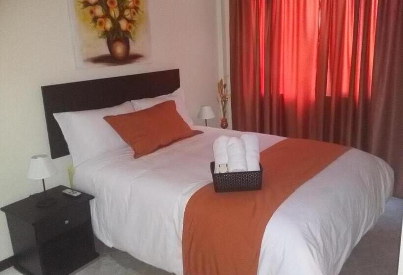اتاق لوکس یک تخته, Las Mercedes Airport Quito