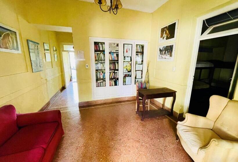 Дом 3 Спальни, Areco Hospedaje
