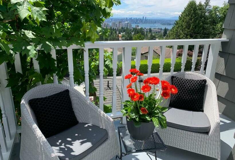 Люкс Вид на Море, Crystal S View Bed & Breakfast