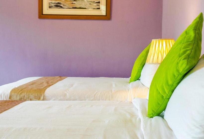 اتاق استاندارد چهارنفره با بالکن, 光腳丫宜蘭民宿