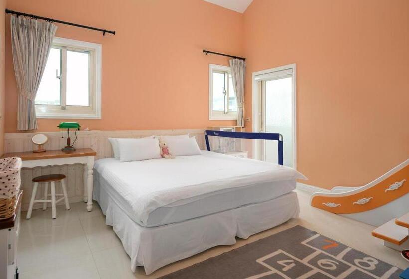 اتاق لوکس, Dancing Butterfly Inn Family Sliding Bnb