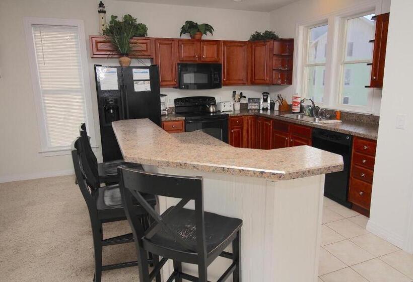 Апартаменты Premium 3 Спальни, Hamilton Cay At Bermuda Bay By Kees Vacations