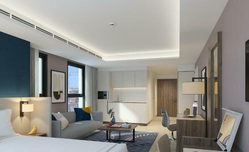 标准工作室, Voco Doha West Bay Suites, An Ihg