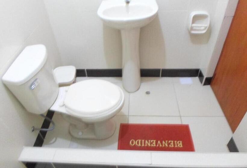 اتاق خانوادگی, Hostal Casa Del Montanista