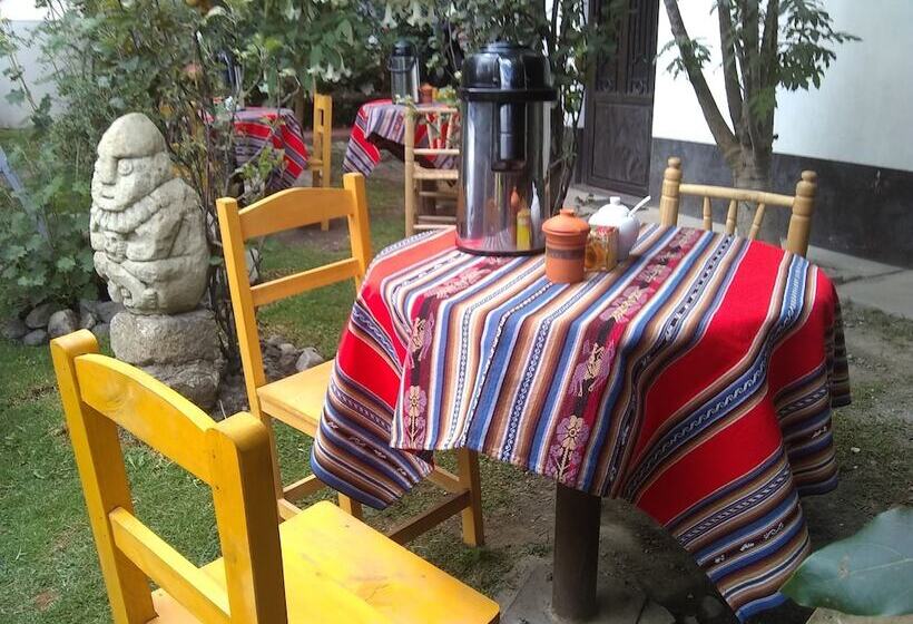 اتاق استاندارد سه نفره, Hostal Casa Del Montanista