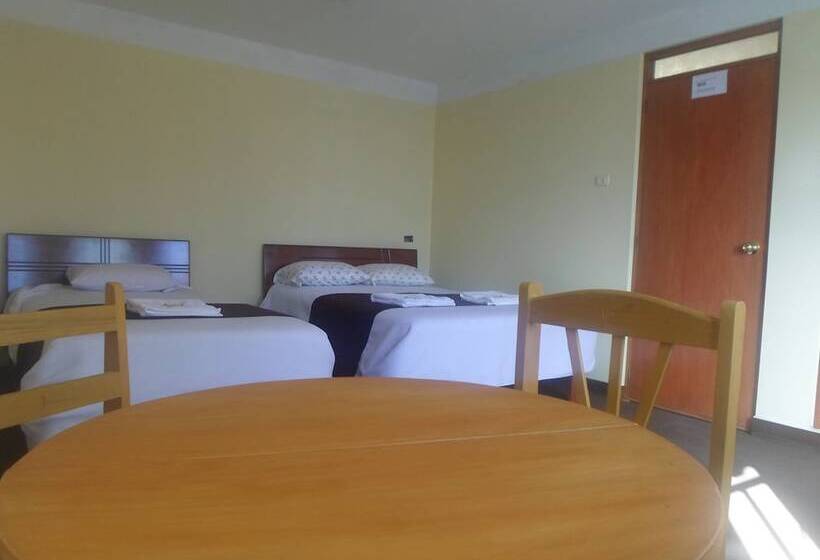 اتاق خانوادگی, Hostal Casa Del Montanista