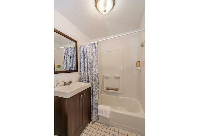 جناح ديلوكس, Suites Of Lava Hot Springs