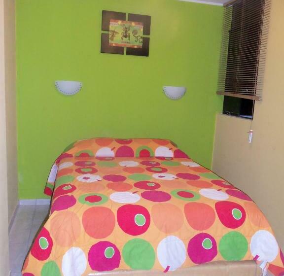 스탠다드 룸, Hostal Boulevard