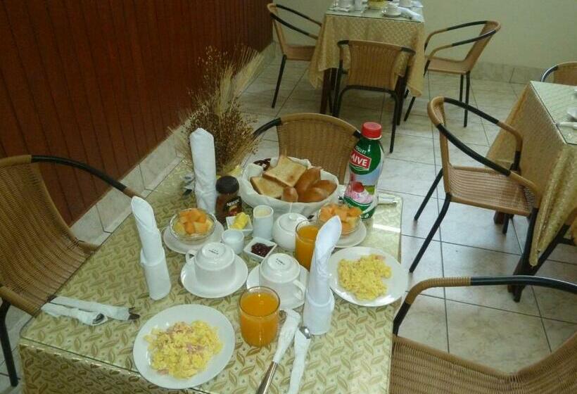 スタンダードルーム, Hostal Huayruro