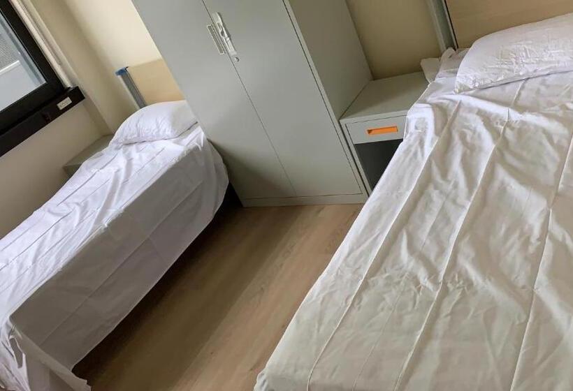 تختخواب در اتاق مشترک, Garden Hostel