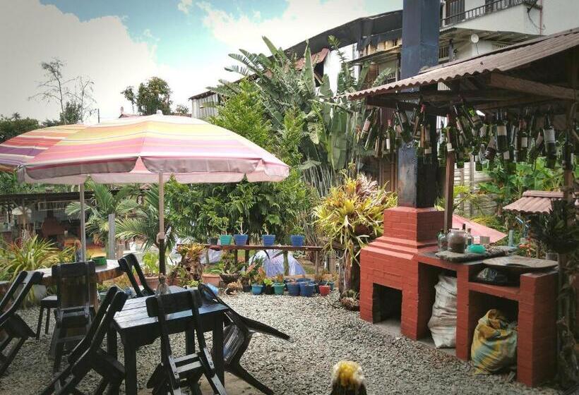 Хижина, Hostal Estrella De Agua
