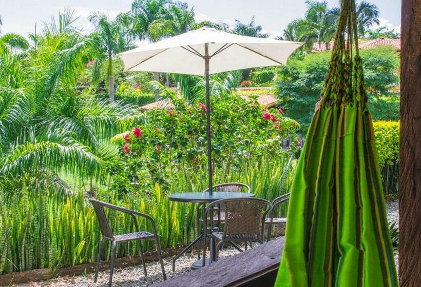 4인용 스탠다드 룸, Finca Hotel Loma Verde
